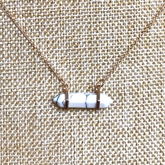 Lively Jewelry - Gold Tone White Turquoise Color Link Chain Necklace LIVELY